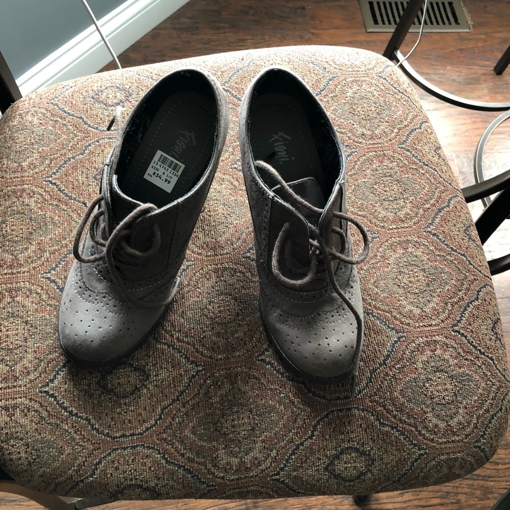 Gray Booties- 6 1/2-NEVER WORN- Tag still in boot!